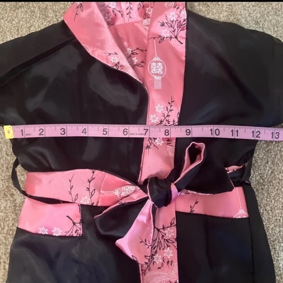 Kids Satin Kimono Robe Asian Embroidered Dragon Pink Size SS - Picture 8 of 10